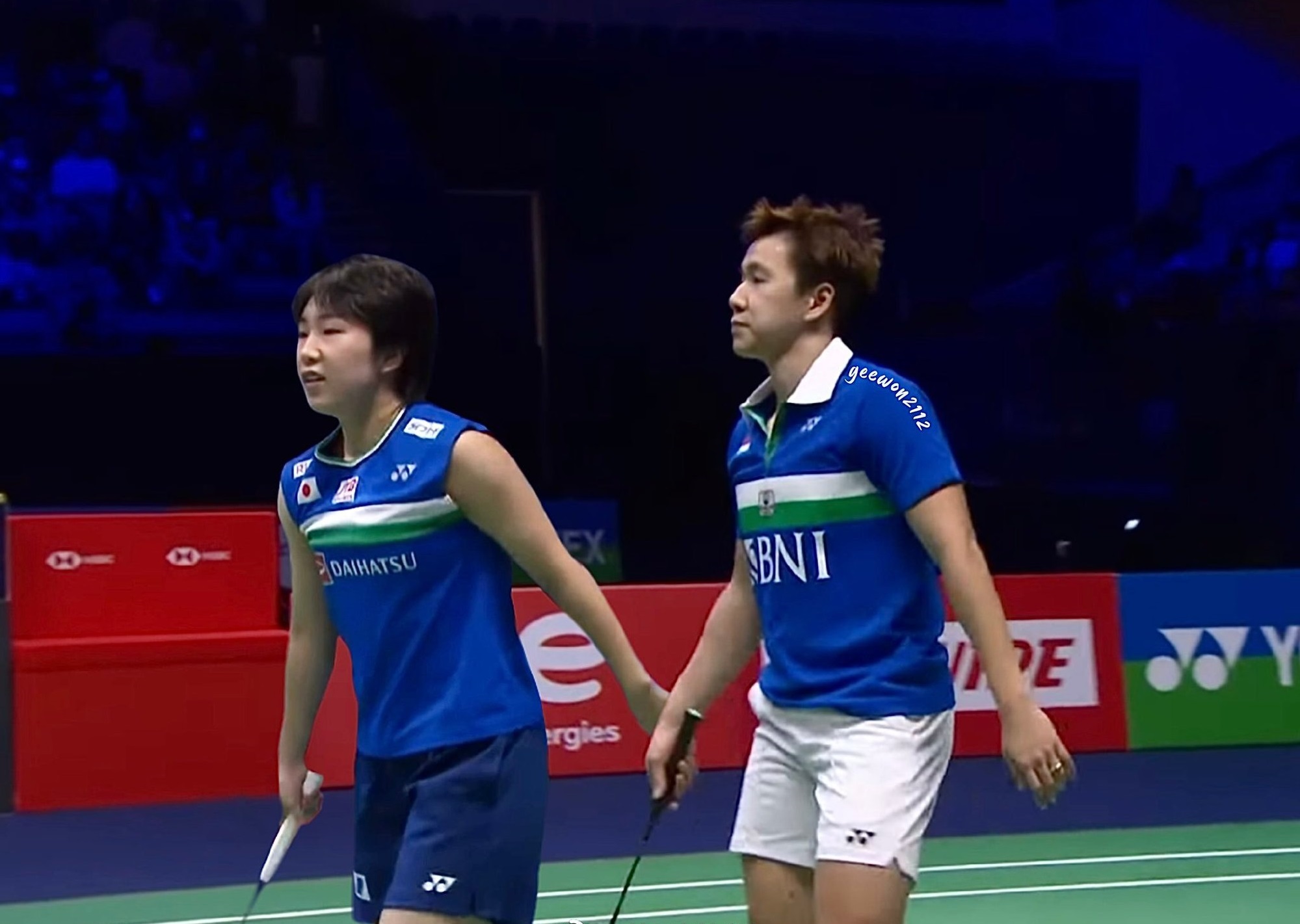 以及彼此之 以及彼此之