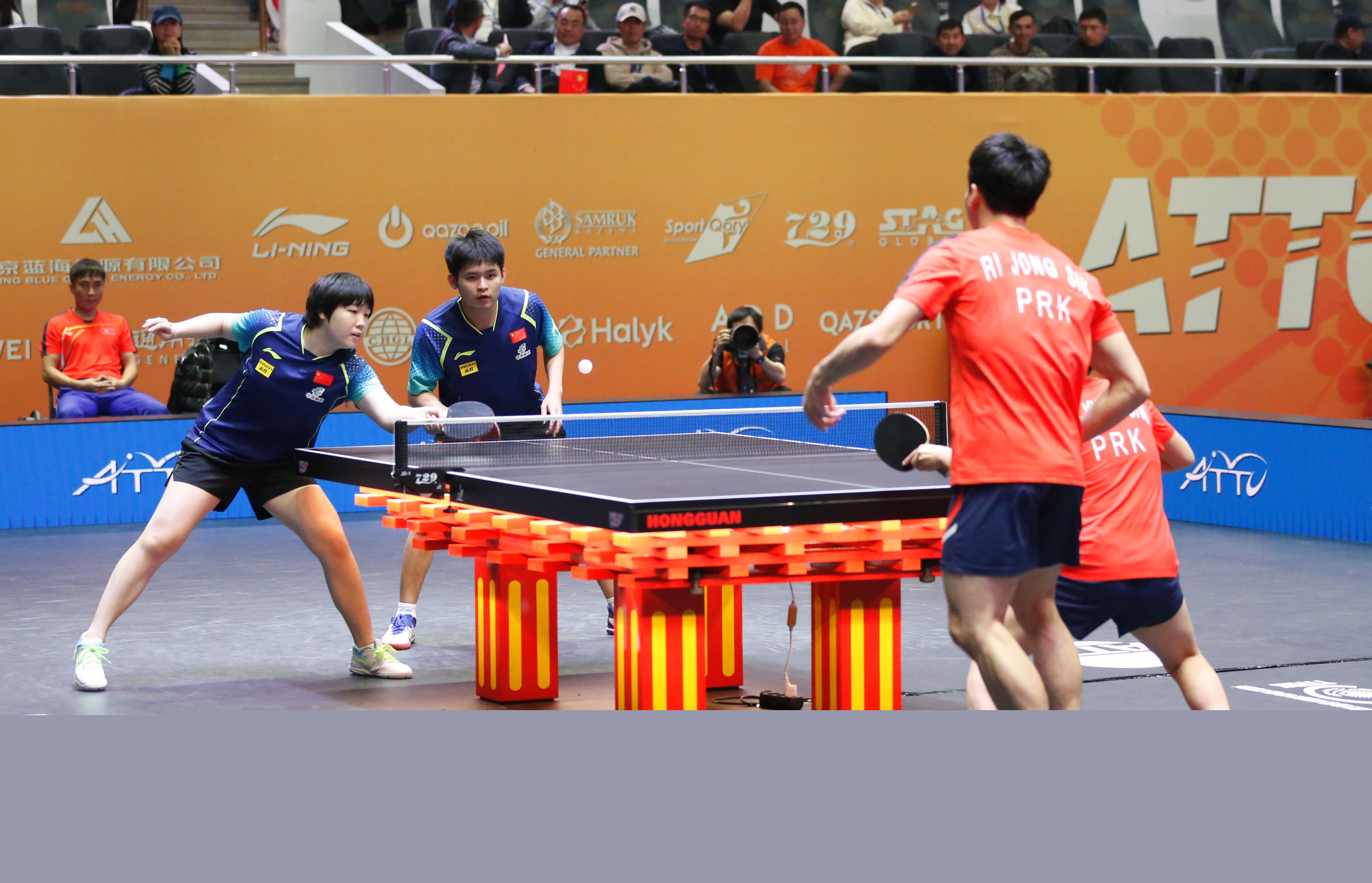 更像是一个 更像是一个